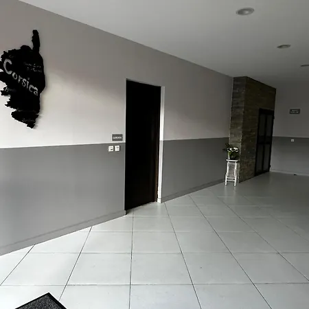 Les Pieds Dans L'eau Santa-Lucia-di-Moriani