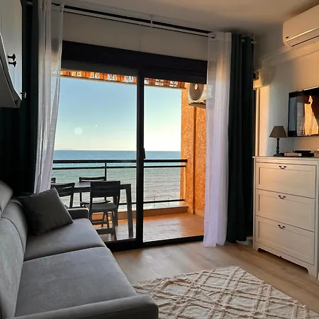 Apartament Les Pieds Dans L'eau